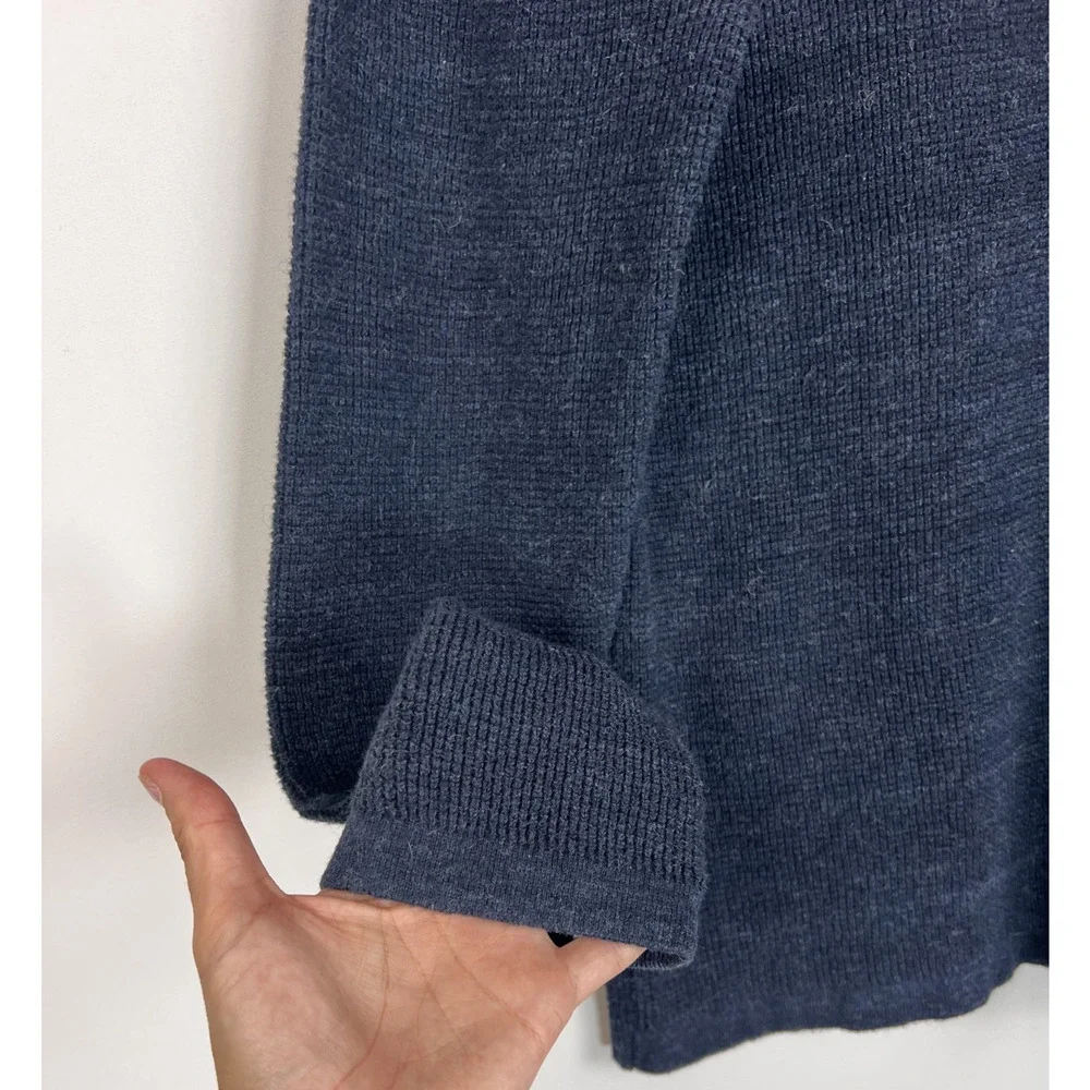 Michael Kors Navy Blue Crewneck Knit Sweater Long Sleeve Mens size L - Picture 4 of 7